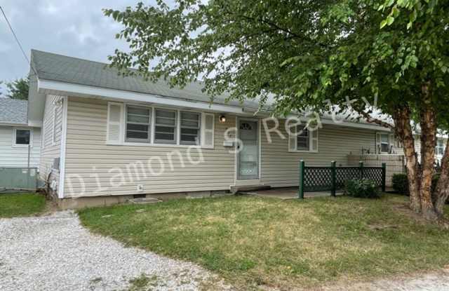 Adorable 2 Bedroom Available Now! photos photos Adorable 2 Bedroom Available Now! photos photos