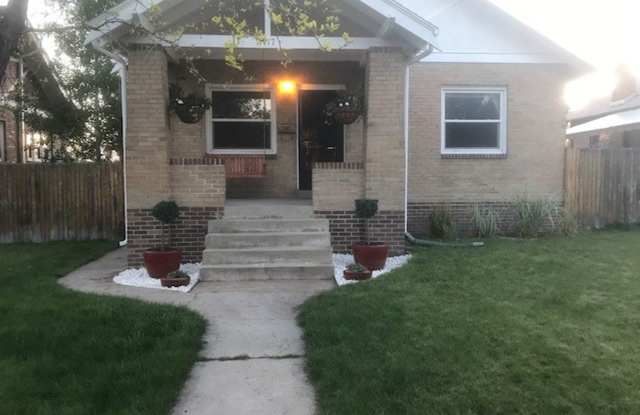 Large Backyard North of City Park in Denver photos photos