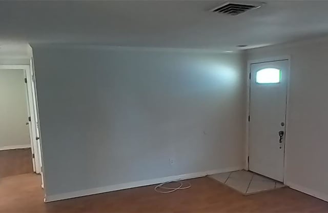2600 28TH AVENUE N Gallery 2