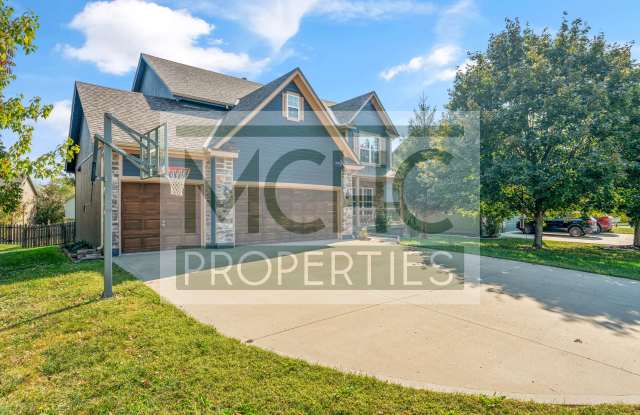 2353 Southwest Current Court photos photos