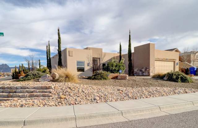 4340 Calle Bonita - 3BR - 2BA - Pet Friendly - $1995 - Community Pool Access photos photos