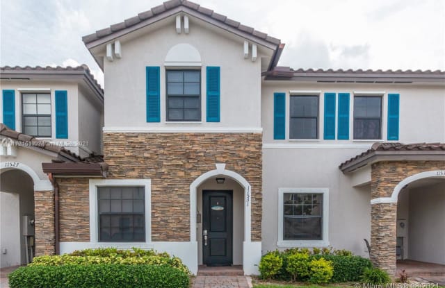 11531 SW 150th Pl - 11531 SW 150th Pl, The Hammocks, FL 33196