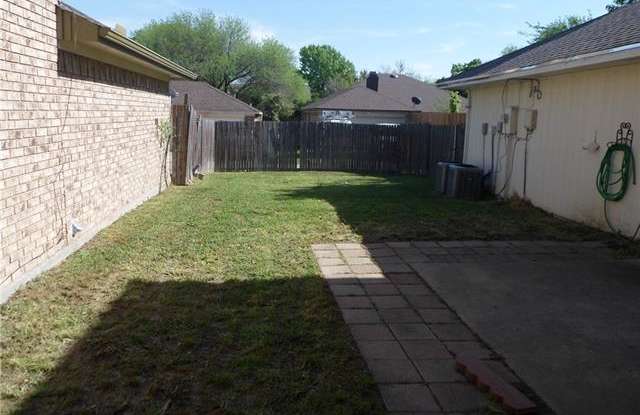 1652 Kingspoint Drive Gallery 3