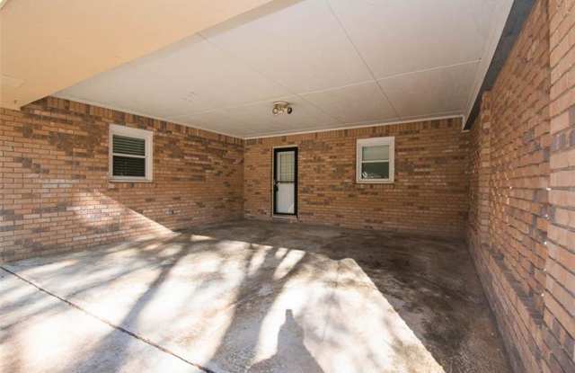 860 Brentwood Drive SW Gallery 3
