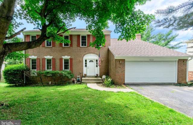9305 ROBNEL PLACE - 9305 Robnel Place, Wolf Trap, VA 22182