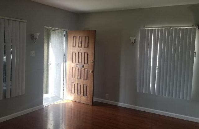 5742 South GRAMERCY Place Gallery 2