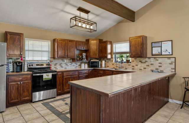 5080 Purgatory Road Gallery 3