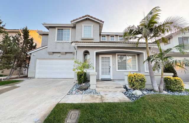 Immaculate 3Bd/2.5Ba Home in Foothill Ranch w/Community Pool, Water Softener and Amazing Location! - 18 Balustrade Place, Lake Forest, CA 92610