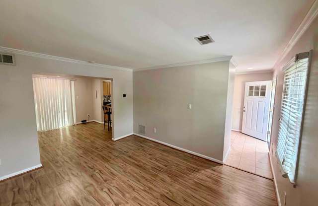 8416 RED ASH Court Gallery 1