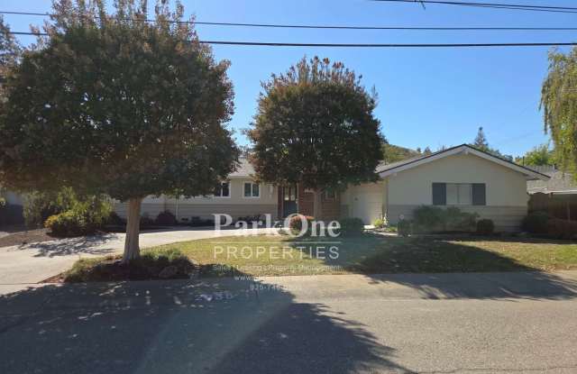 4 Bed 2 Bath Charming Home in Walnut Creek Gallery 1