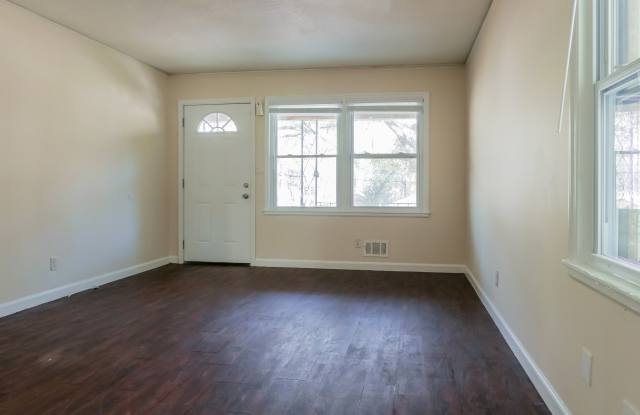 1189 Stoneybrook Rd Gallery 2