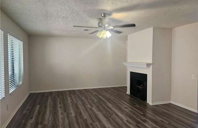 1600 Lemon Tree Lane Gallery 4