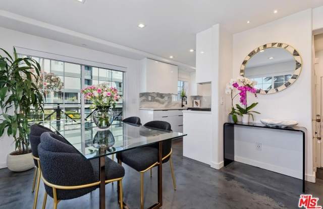 1521 S HAYWORTH AVE photos photos