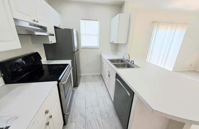 569 E Ridge Circle N, Boynton Beach, FL 33435 - 2923 photos photos