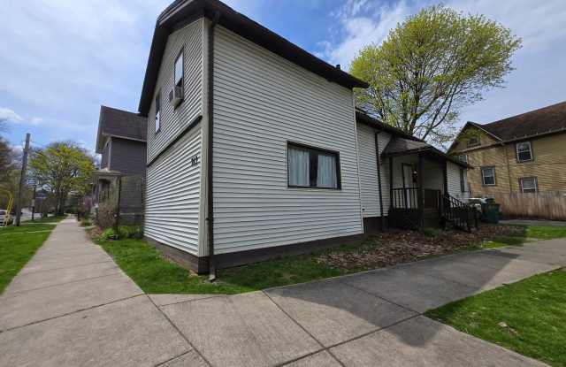 3 Bedroom 1 Bath - Single Family Home! - 713 Meigs Street, Rochester, NY 14620 3 Bedroom 1 Bath - Single Family Home! - 713 Meigs Street, Rochester, NY 14620