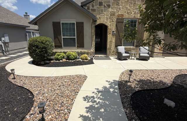 1404 Pioneer Drive Gallery 2