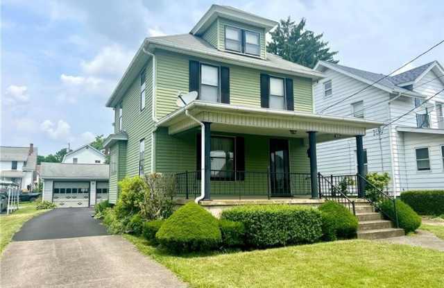 1035 Beckford Street - 1035 Beckford Street, New Castle, PA 16101