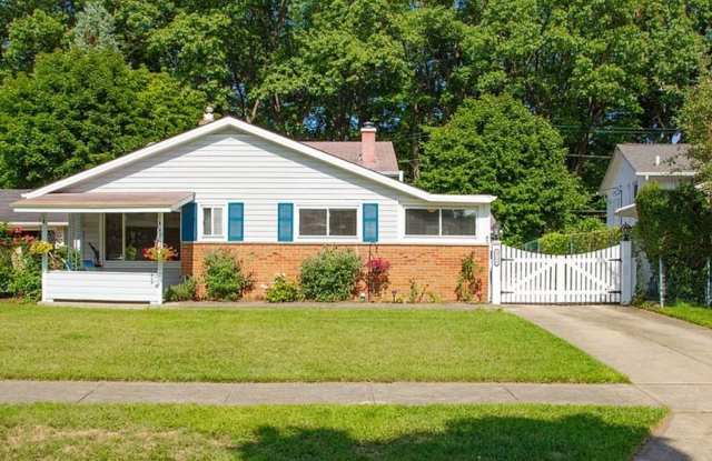 Discover Your Perfect 3-Bedroom Home with a Flexible 6-Month Lease! - 4269 West 180th Street, Cleveland, OH 44135