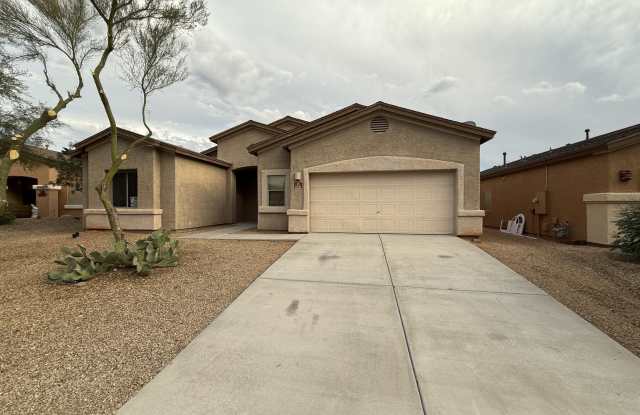 8401 W Calle Sancho Panza - 8401 West Calle Sancho Panza, Pima County, AZ 85757