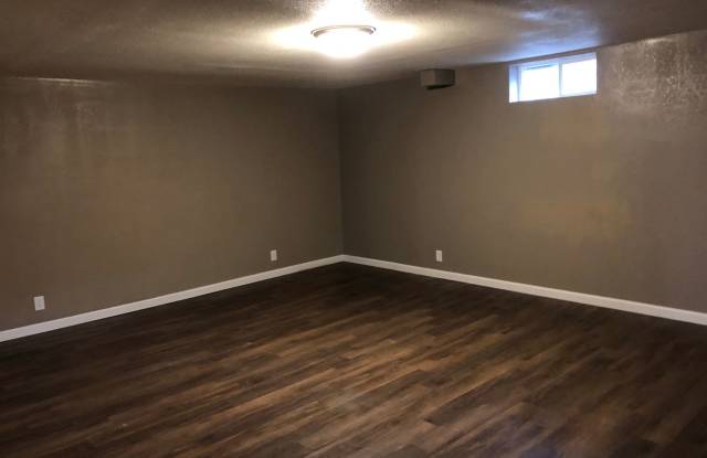 Spacious 3-Bedroom in Milan with 1-Car Garage! photos photos