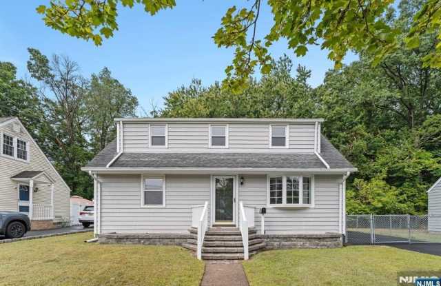 18 Farmingdale Avenue photos photos