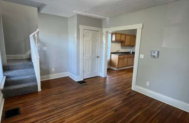 A Rare Gem in Hungarian Village – Charming 5-Bedroom Home! Gallery 3