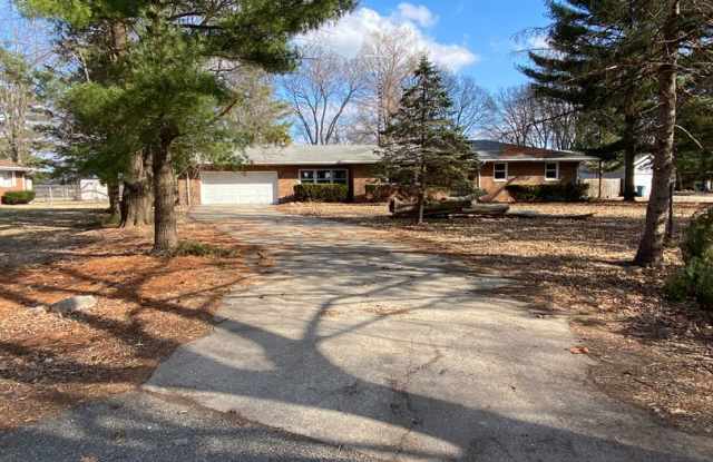 4br 2bth 2cg Gallery 3