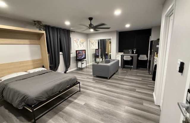 1865 Magdalene Way 1/2 photos photos