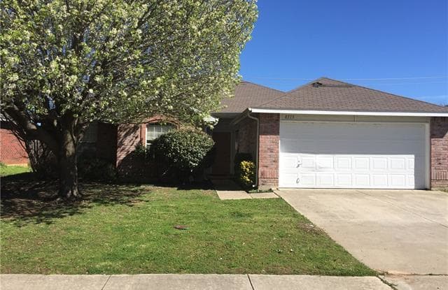 8513 Clearbrook Drive - 8513 Clearbrook Drive, Fort Worth, TX 76123