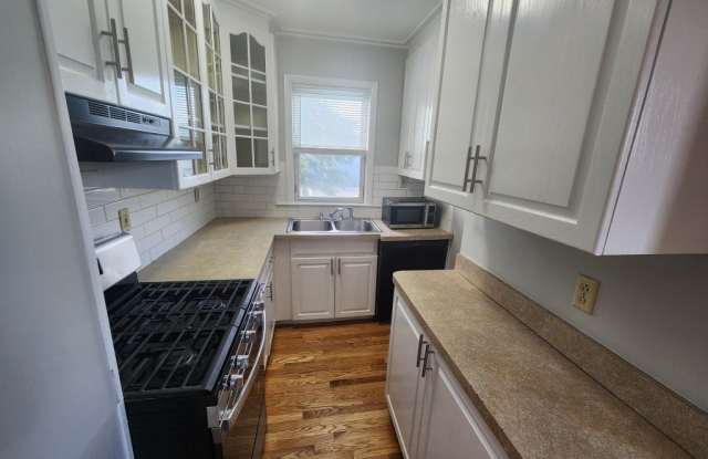 447 Ash St unit: 3 photos photos 447 Ash St unit: 3 photos photos