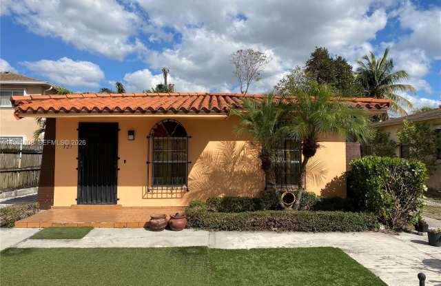 121 E 6th St photos photos