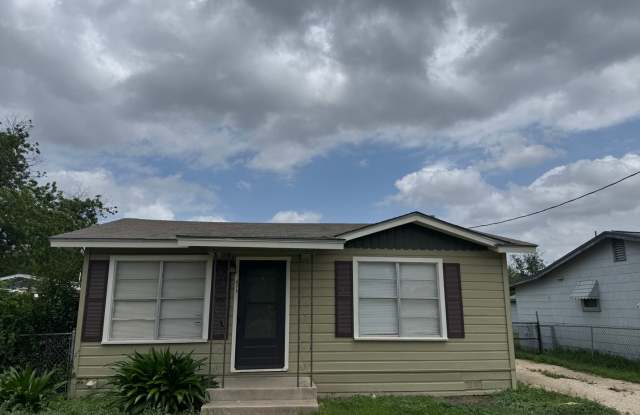 Cute 2/1 Home Available for Immediate Move In! photos photos Cute 2/1 Home Available for Immediate Move In! photos photos