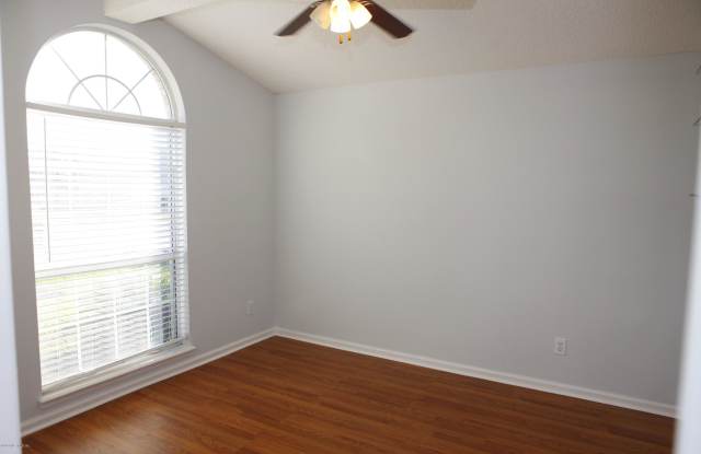 2494 COACHMAN LAKES DR Gallery 2