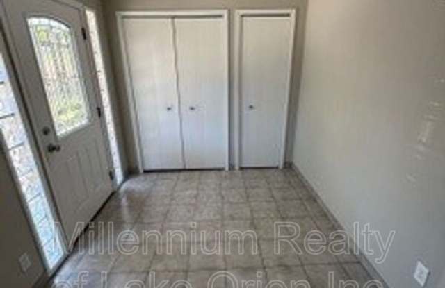 659 Beardslee Dr Gallery 2