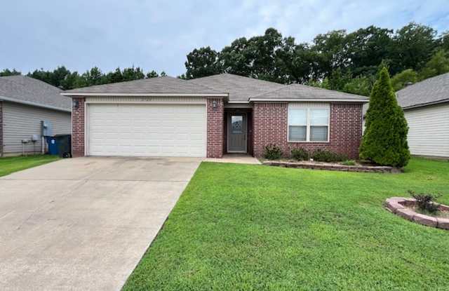 Nice 3 Bedroom, 2 bathroom, House with a Great Location at 2720 Brighton Place in Benton, Arkansas photos photos