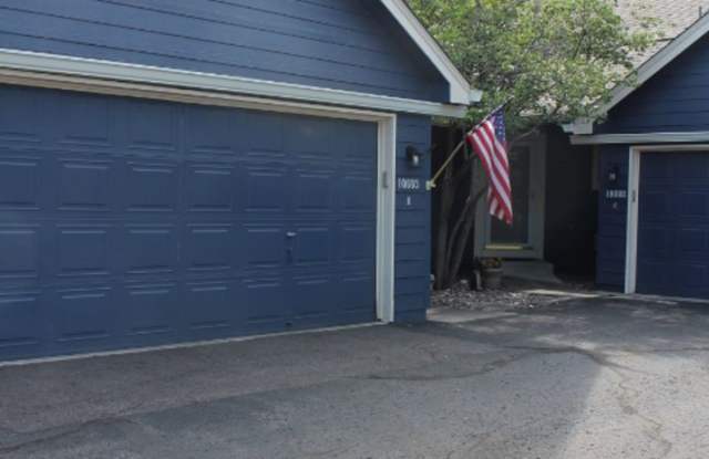 2 BR/2 1/2 BA Townhouse in Gated Littleton Community!! photos photos
