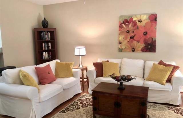 1454 PARK GARDEN LN Gallery 4