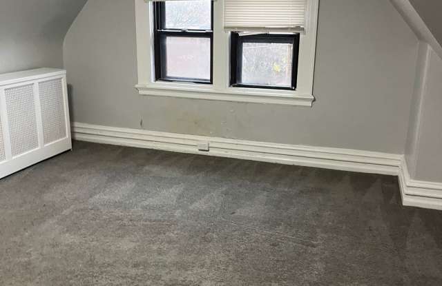 83 S Lansdowne Ave - 83 South Lansdowne Avenue, Lansdowne, PA 19050