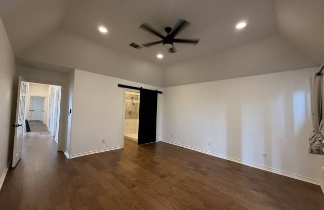 413 Seawind Street Gallery 4