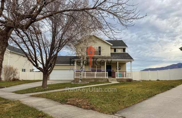 77 Aparicio Dr - 77 Aparicio Drive, Tooele, UT 84074