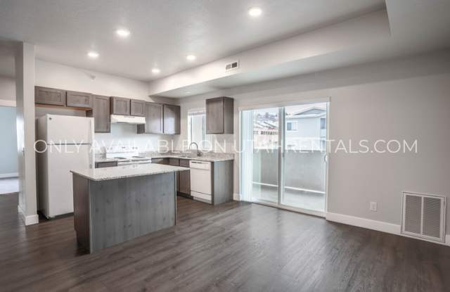 2432 E 6895 S - 2432 East 6895 South, Cottonwood Heights, UT 84121