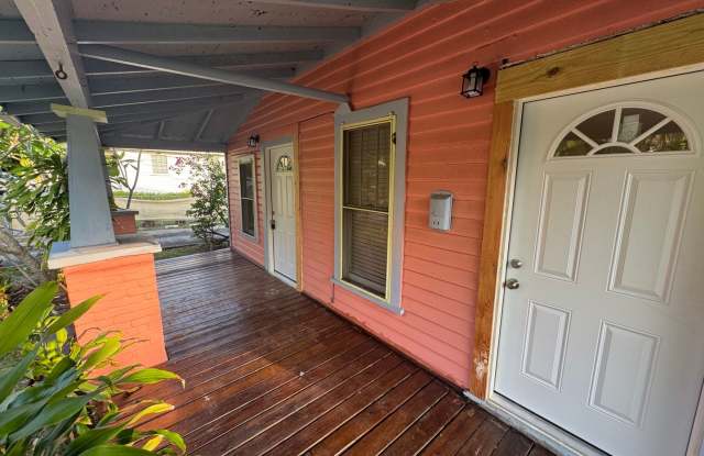 2 BEDROOM 1.5 BATH VINTAGE HOME IN COCOA Gallery 3