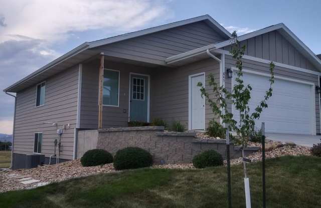 4 BED | 2 BATH | DOUBLE GARAGE | RAPID VALLEY photos photos 4 BED | 2 BATH | DOUBLE GARAGE | RAPID VALLEY photos photos