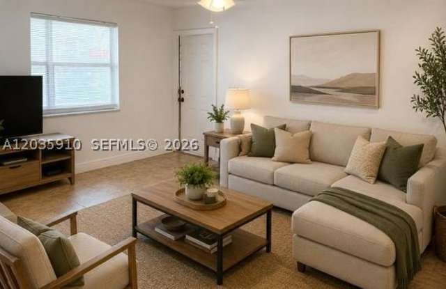 356 SW 2nd Pl Gallery 1