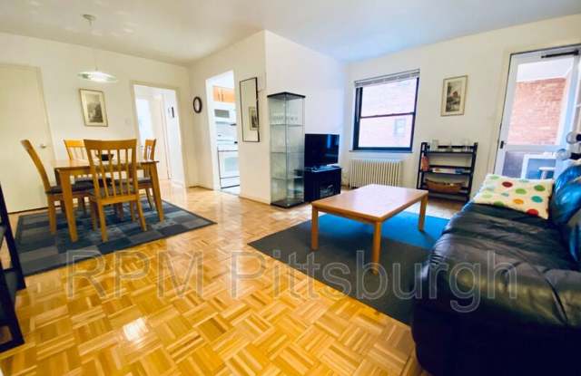 765 College St photos photos