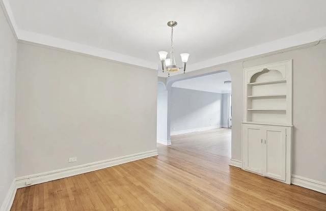 3545 79th St Apt 4M Gallery 1