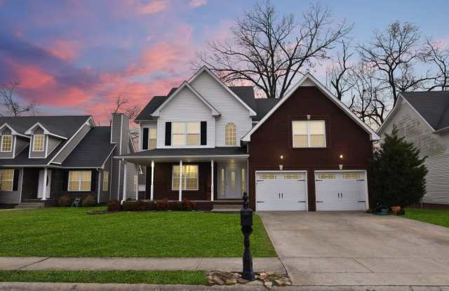 Pet Friendly Three Bedroom with Bonus! photos photos