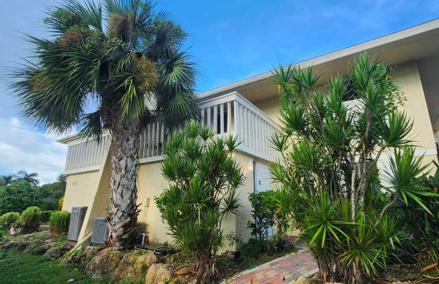 925 Palm View Drive photos photos