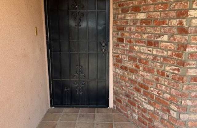 10 Grey Way - 10 Grey Way, Taft, CA 93268