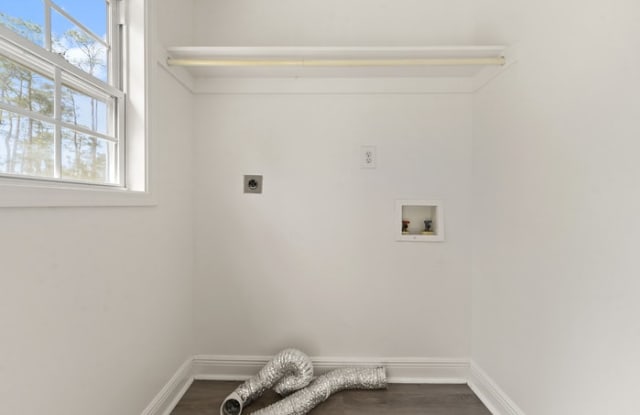 105 Oakland Avenue Gallery 4